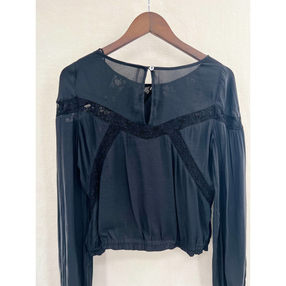 FREE PEOPLE black lightweight peasant style top size XS - Picture 4 of 9